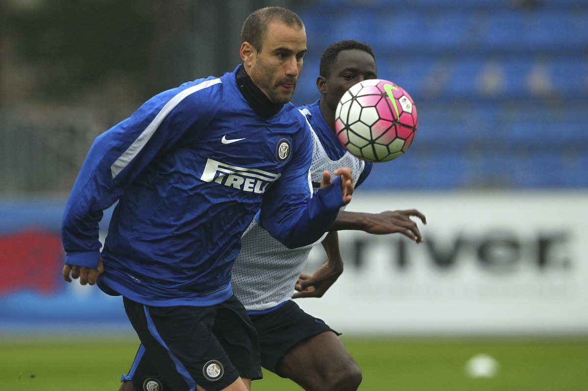 Inter, lavoro sotto la pioggia aspettando la Juve