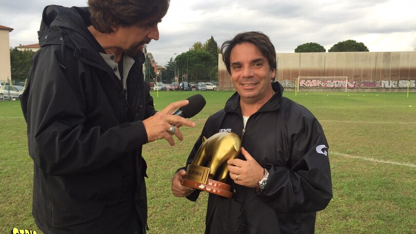 Striscia la notizia consegna il Tapiro d'Oro a Capuano
