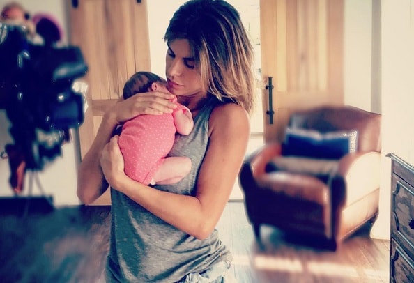 Elisabetta Canalis mamma in formissima con Skyler Eva