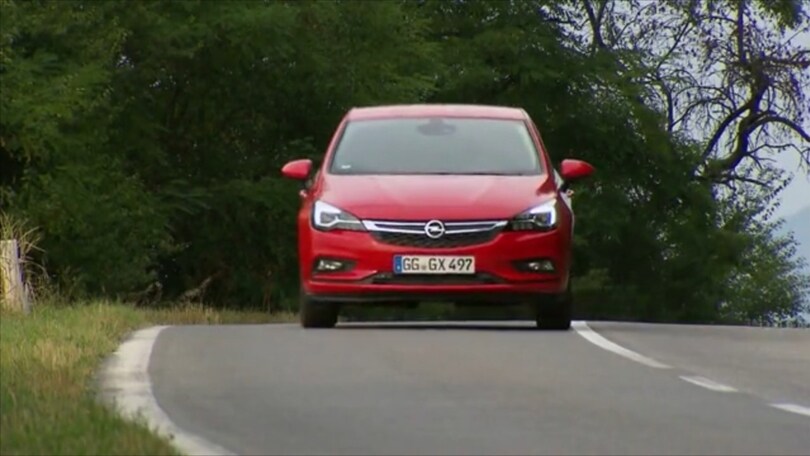 Opel Astra, più leggera e più efficiente