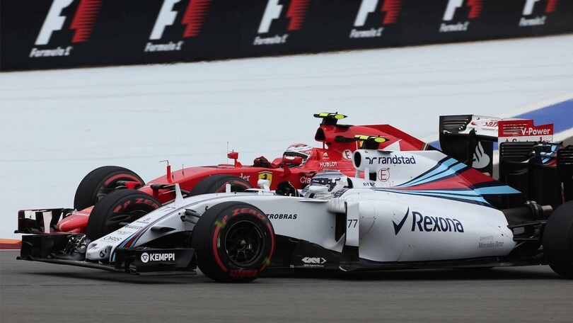 F.1: Raikkonen, colpo a Bottas dopo il “tifo” dell’ingegnere