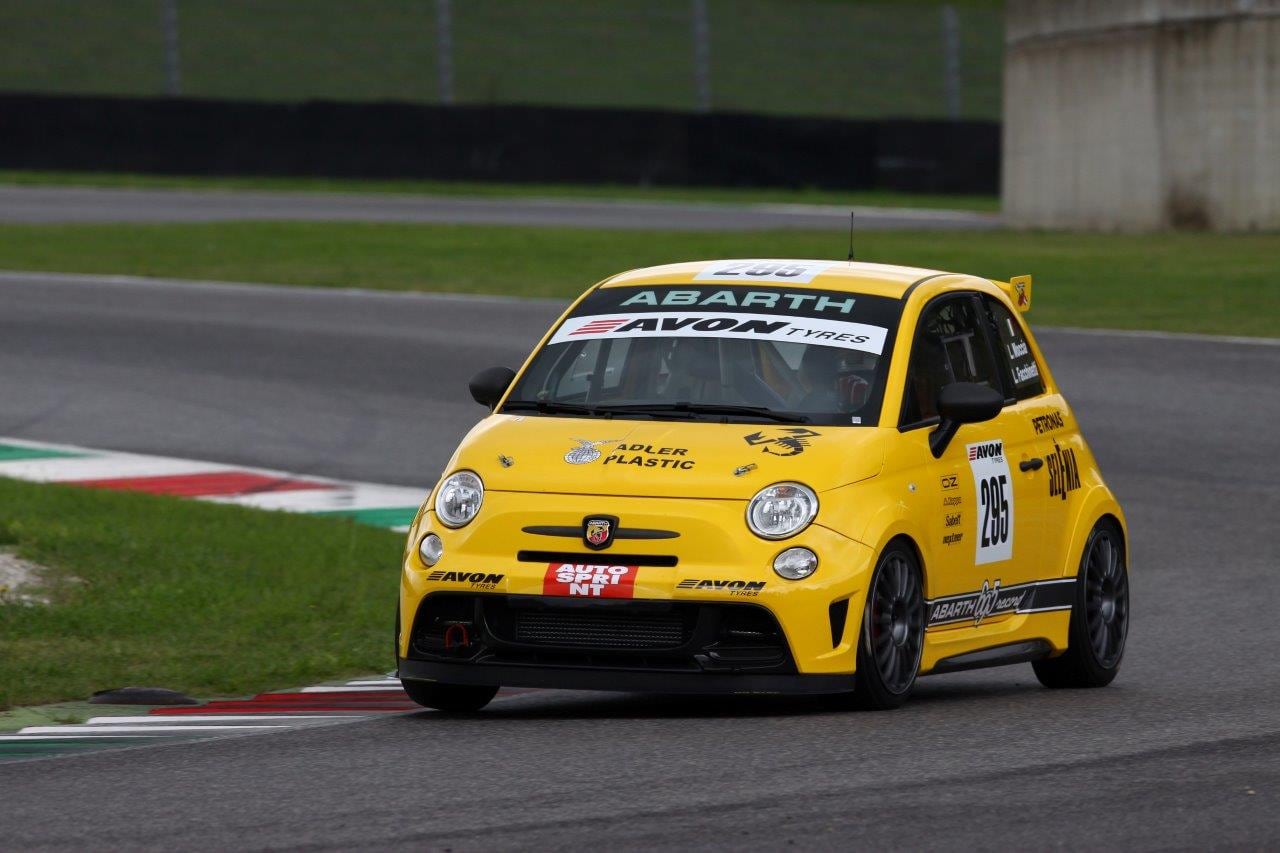Abarth 695 Assetto Corse Record, esordio al Mugello
