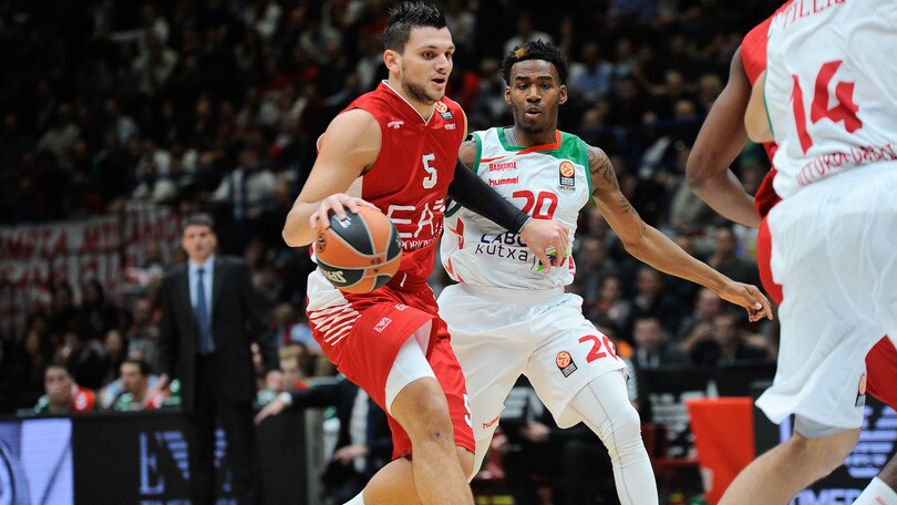 Milano rischia ma vince Vitoria va ko