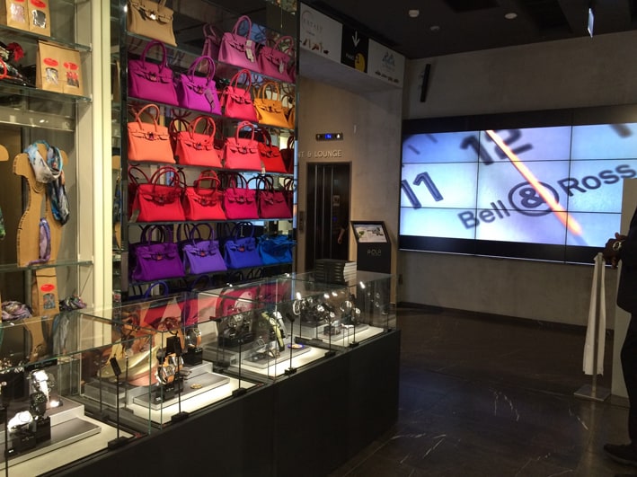 Bell & Ross festeggia il 10° anniversario del BR 01
