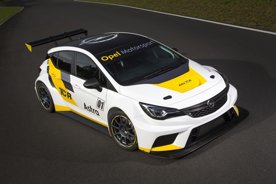 Opel Astra TCR, furia da 330 cavalli