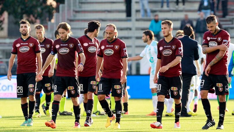 Salernitana, rabbia ultras: contestazione per la squadra