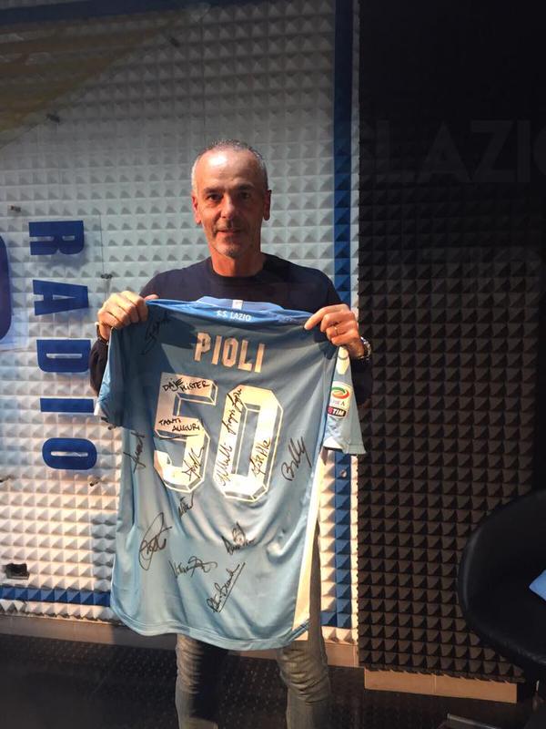 Lazio, Pioli compie 50 anni: il regalo dei giocatori
