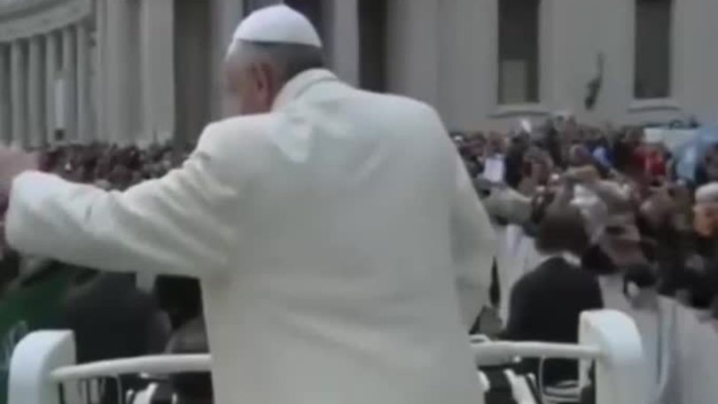"Il Papa è malato", Santa Sede smentisce