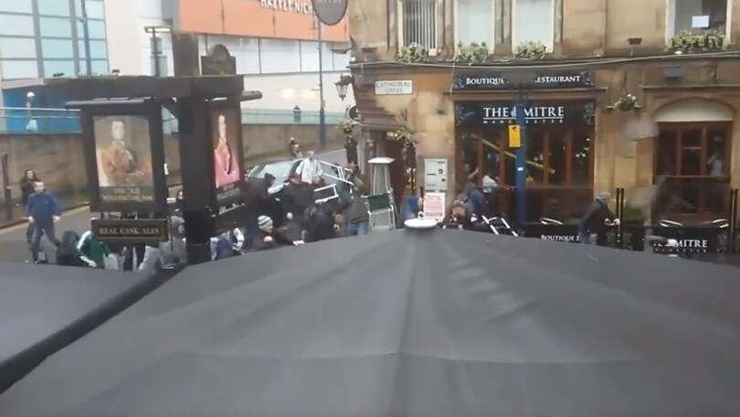 Scontri a Manchester, assalto a tifosi del Siviglia: arrestati 5 polacchi