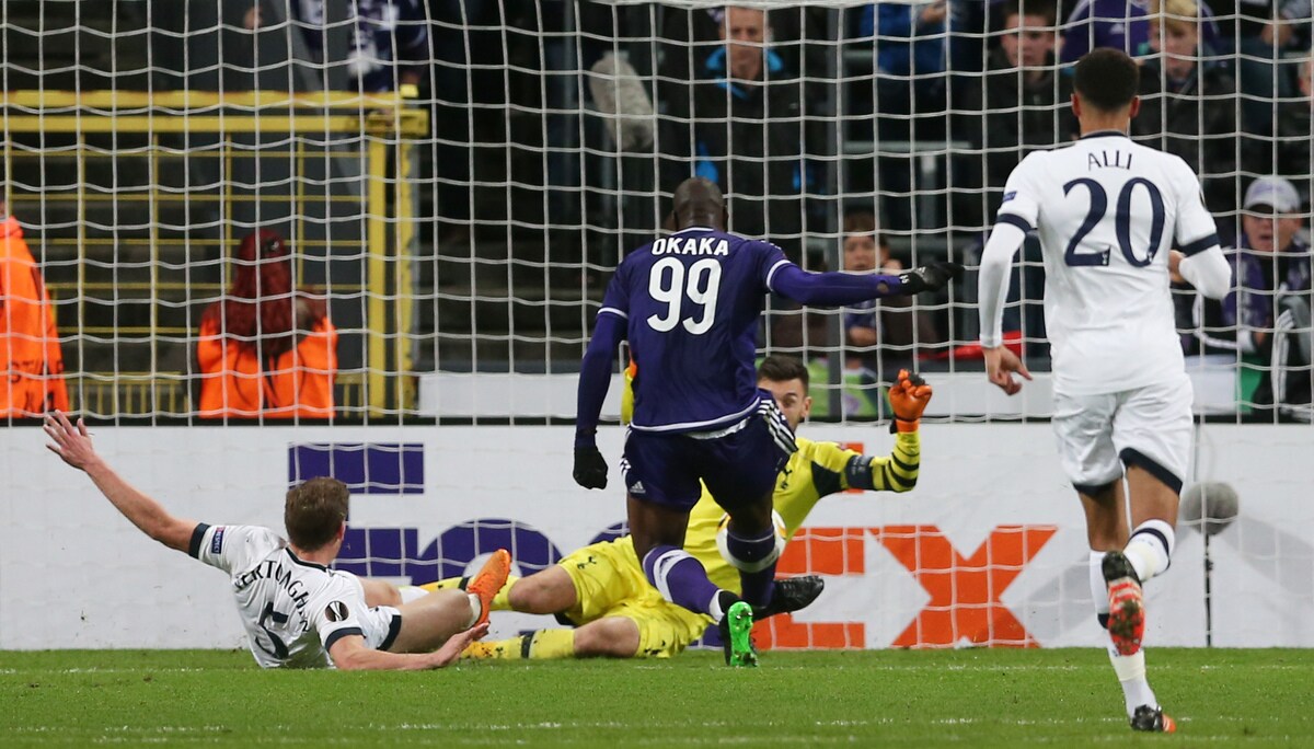 È l'Anderlecht di Okaka: gol decisivo ed esultanza da bomber