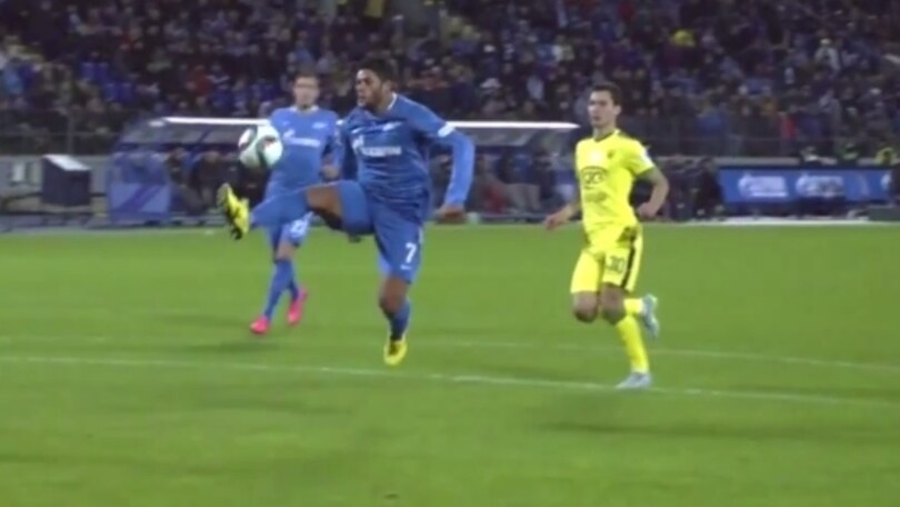 Hulk, controllo di palla e gol: show assoluto