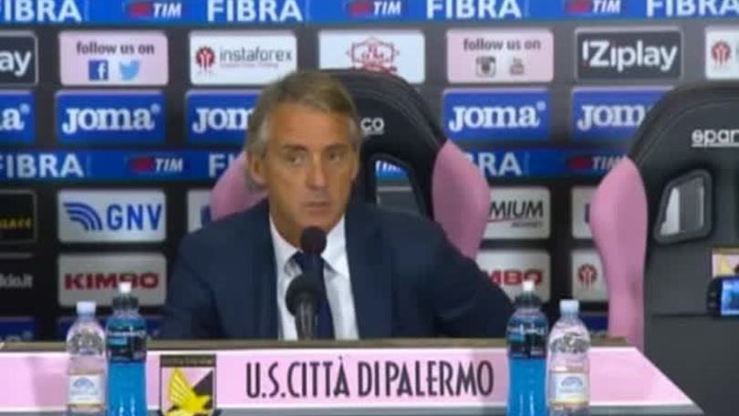 Mancini: "Essere in testa è una cosa positiva"