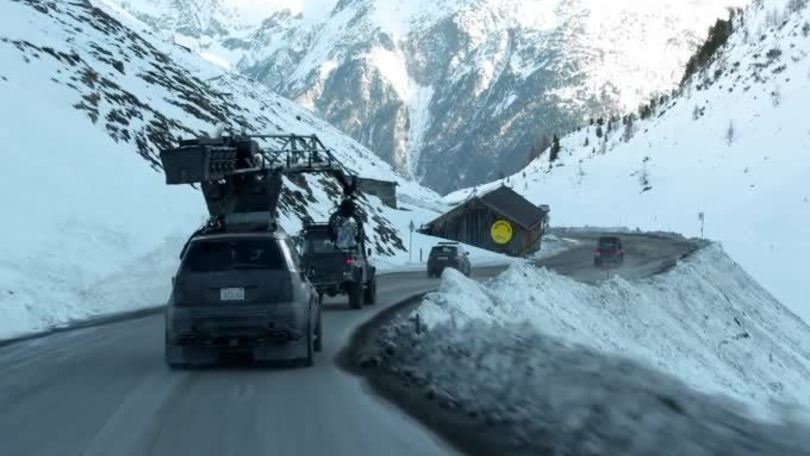 Spectre, sul set con le Bond Car
