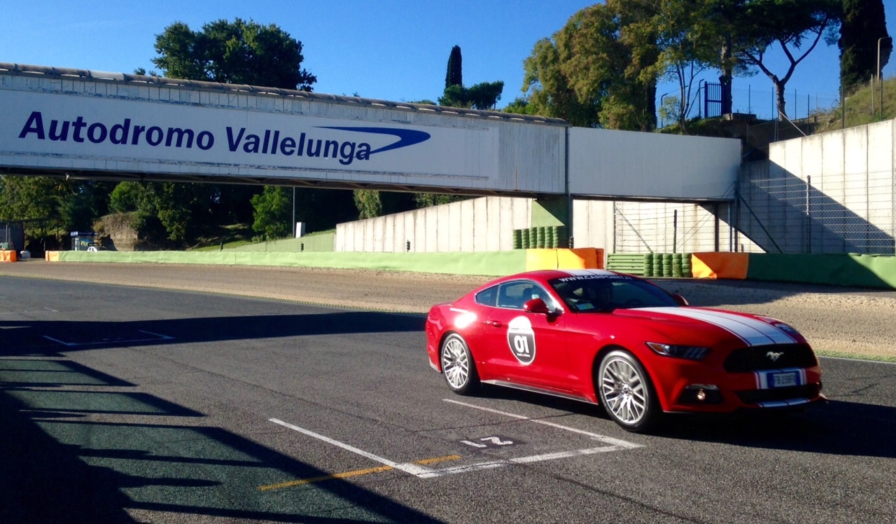 Ford Mustang, l'icona in pista a Vallelunga