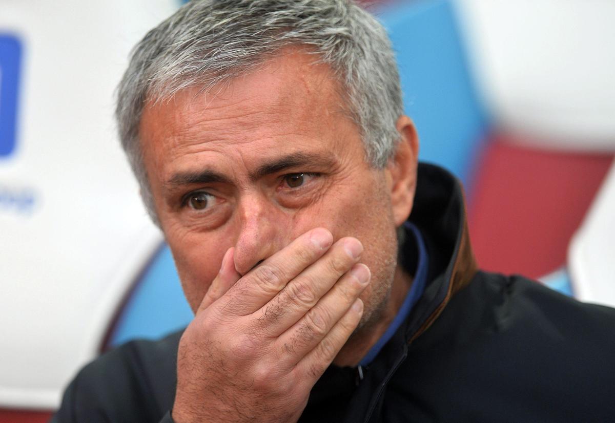 Chelsea, «Mourinho ha una settimana: contatti con Ancelotti e Hiddink»