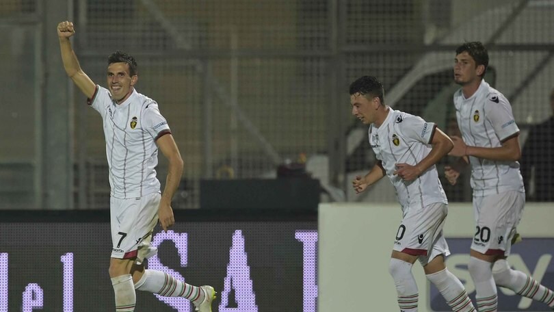 Latina-Ternana 1-2, super Furlan