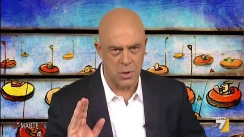 Crozza: «Renzi-Marino come Rossi-Marquez»