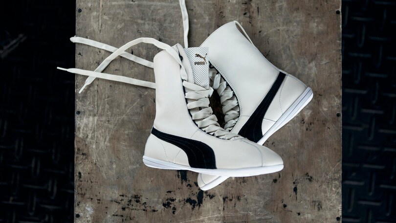 Rihanna per la sneaker Eskiva di Puma
