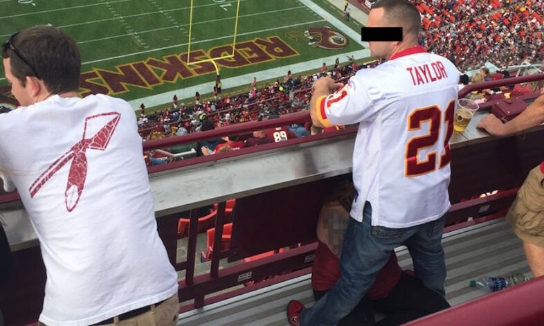 Scandalo nella Nfl, sesso in pubblico allo stadio