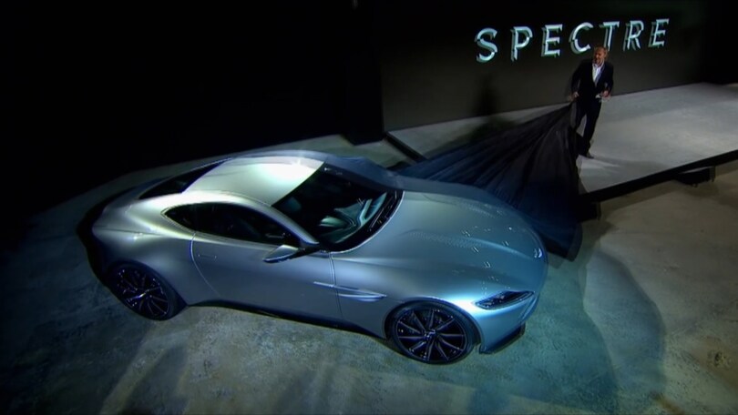 Spectre, sul set con la nuova Bond Car