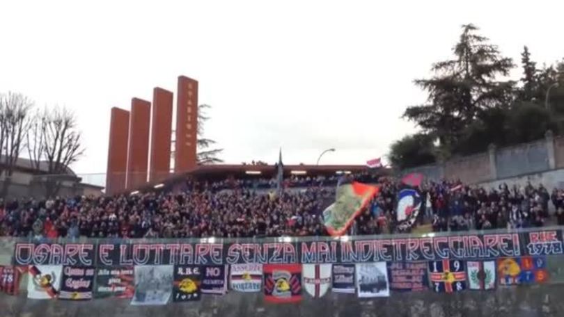 Il coro cantato dai tifosi dell'Aquila