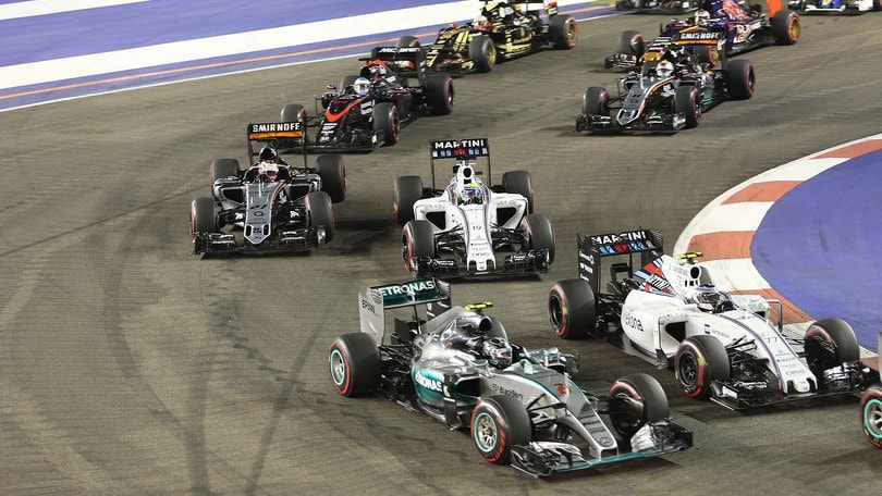 F1, Singapore: 6 settimane di carcere per l’invasore di pista