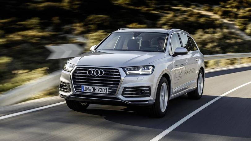 Audi Q7 e-tron, il premium SUV diventa ibrido