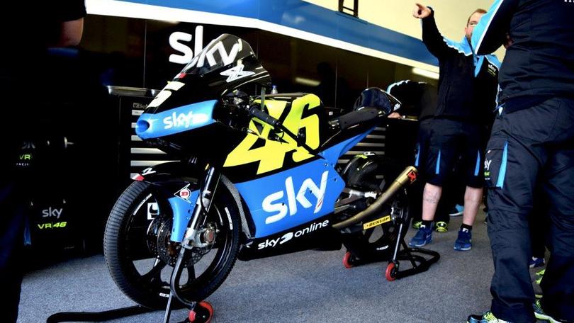 A Valencia lo Sky Racing Team con le carene dedicate a Rossi
