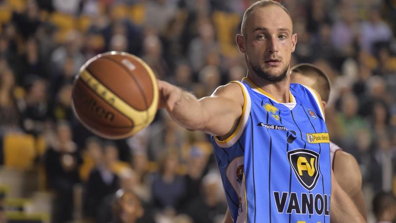 Reggio Emilia, stop pesante a Cremona