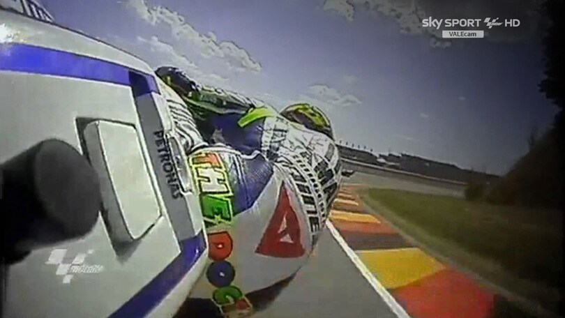 MotoGP Valencia, la gara in sella con Rossi