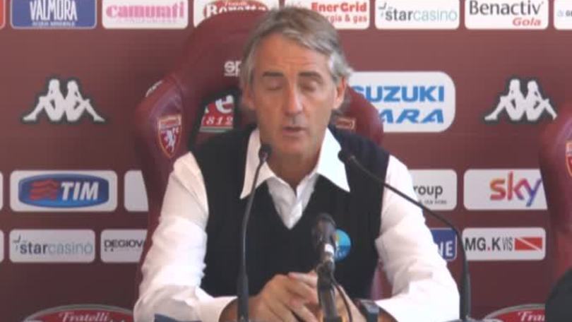 Mancini: "Scudetto? Discorso tra Napoli e Roma"
