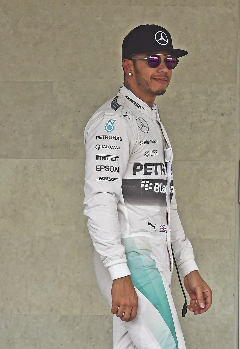 Hamilton e la Scherzinger si incontrano in un locale e poi..