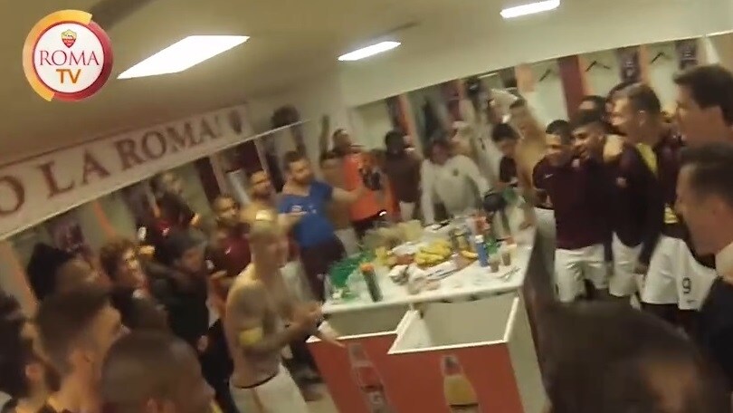 Derby, Roma scatenata: che festa negli spogliatoi!