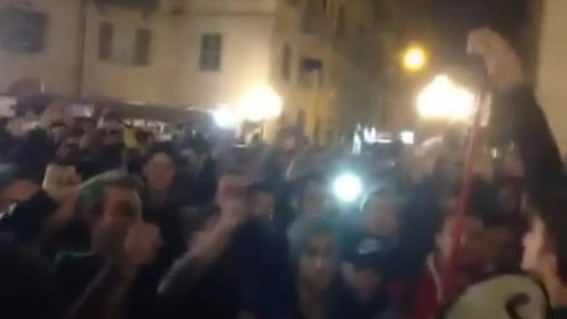 In migliaia a Torino per cantare il coro del Rosenborg