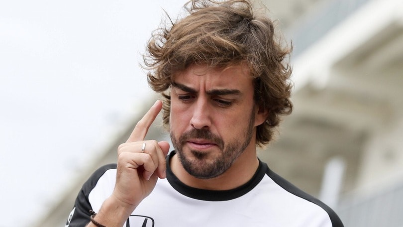 F.1, la McLaren: Alonso come un fiore che appassisce