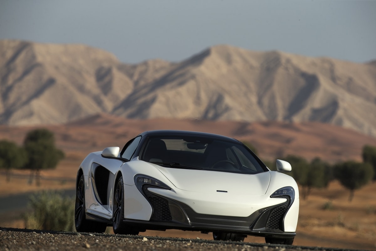McLaren 650S vernciata in oro per il Salone di Dubai