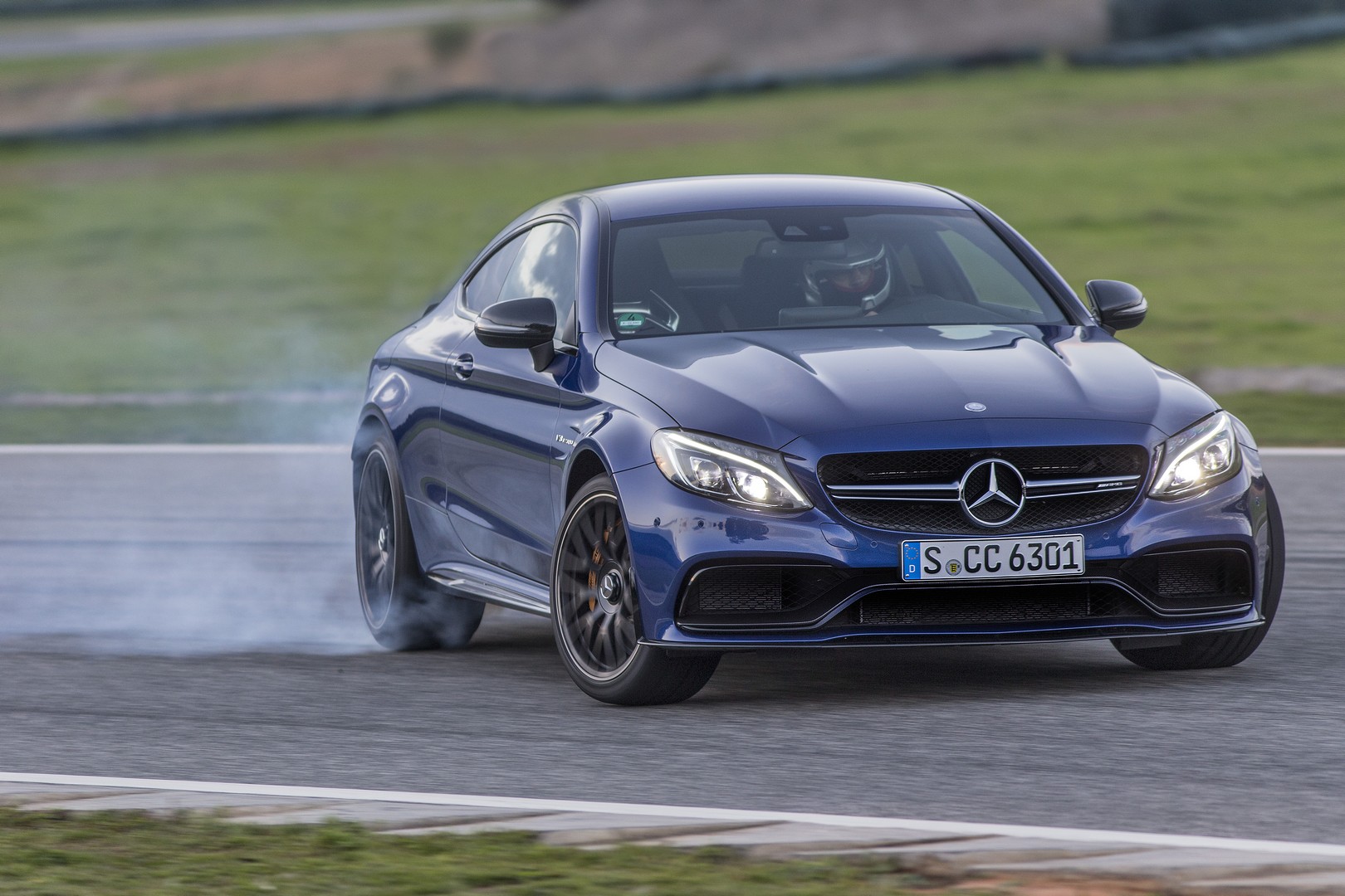 Mercedes Classe C Coupé, la media dal cuore sportivo