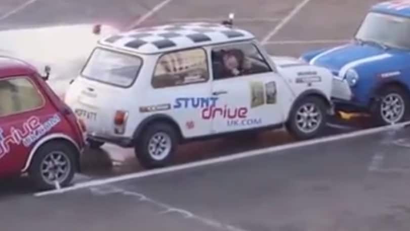 Ecco il parcheggio più stretto del mondo