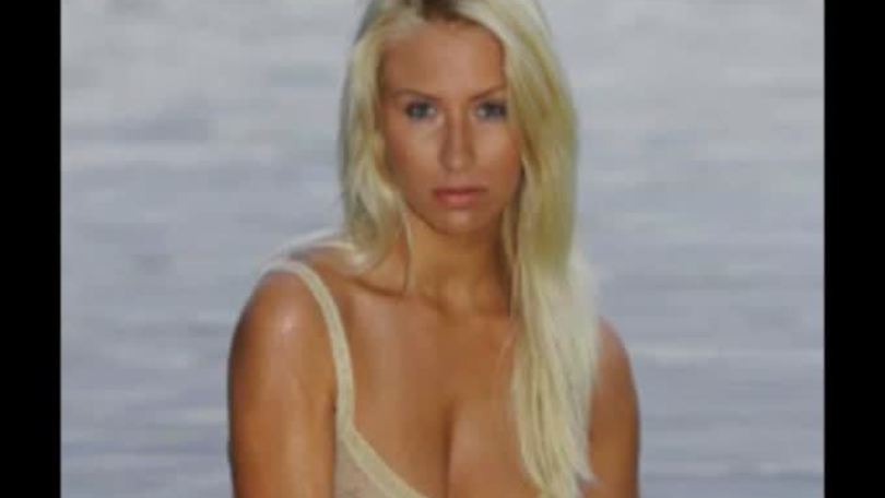 Ecco il nuovo sexy calendario: Donne e Carpe