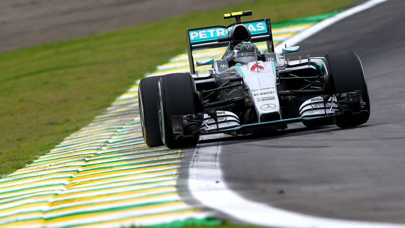 F1, Gp Brasile: Rosberg avanti su Hamilton nelle seconde libere
