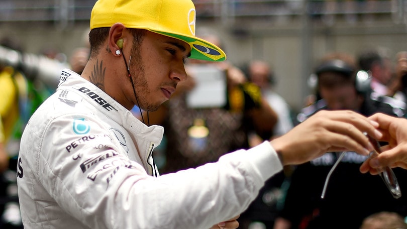 F1 Mercedes, per Hamilton servono regole nuove