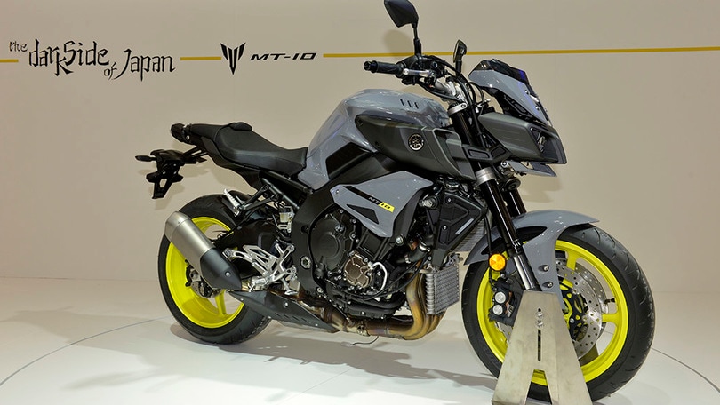 EICMA 2015: Yamaha MT-10, la nuda col cuore R1