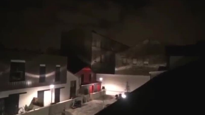 Parigi, sparatoria nella notte nel covo terrorista
