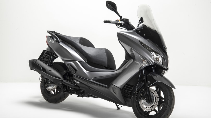 EICMA 2015: Kymco, Xtown sale a 300