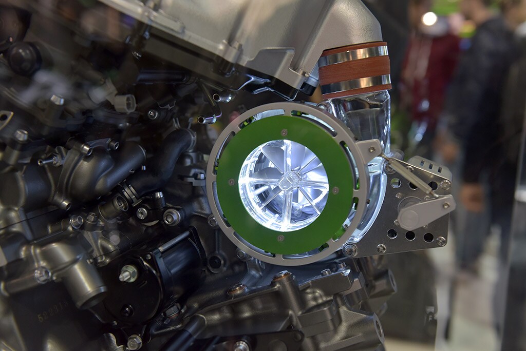 EICMA 2015: Kawasaki svela il motore “turbo”