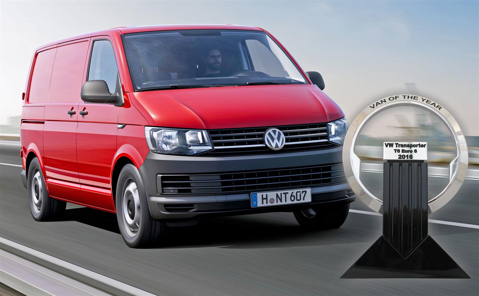 Volkswagen Transporter eletto Van of the Year 2016