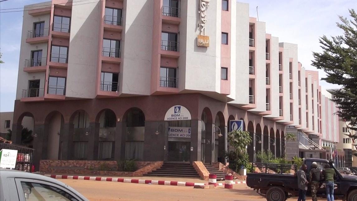 Mali, ecco le immagini dell'hotel preso d'assalto