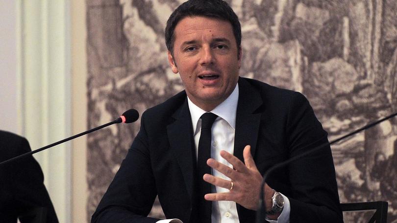 Allarme attentati a Roma, bufala su Whatsapp. Renzi: «Non ci cascate»