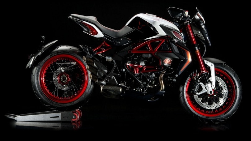 Eicma 2015: MV Agusta LH 44, cattiva come Hamilton