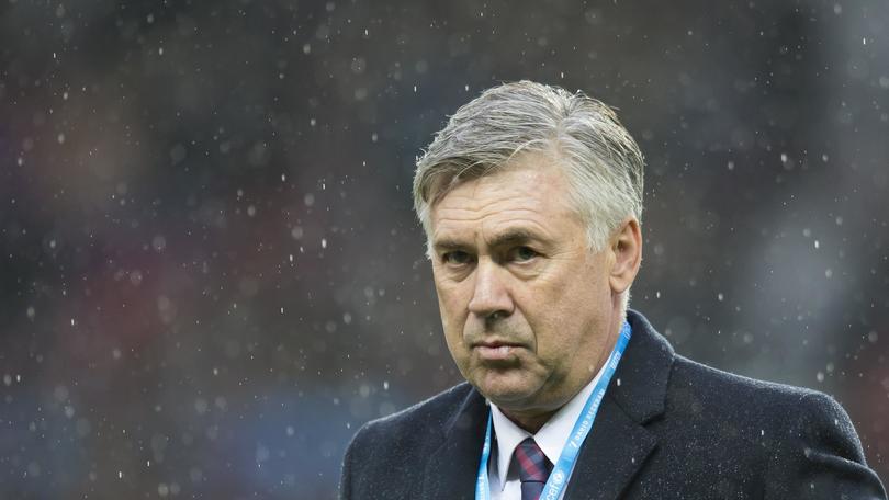 Manchester United, flop da 335 milioni: van Gaal rischia, pronto Ancelotti